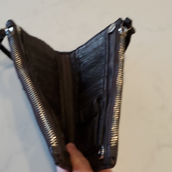 Brown leather wallet unique metal details - Picture 3 of 5